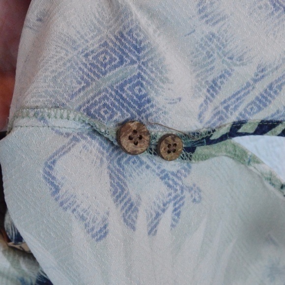 Bobby Chan 100% Silk Hawaiian Print Button Down Shirt, Size XL - Picture 8 of 9